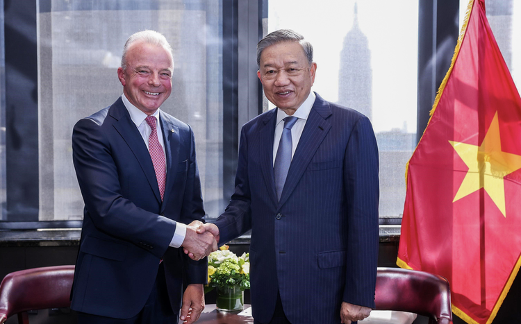 Boeing pledges to support Vietnam with aviation ecosystem development