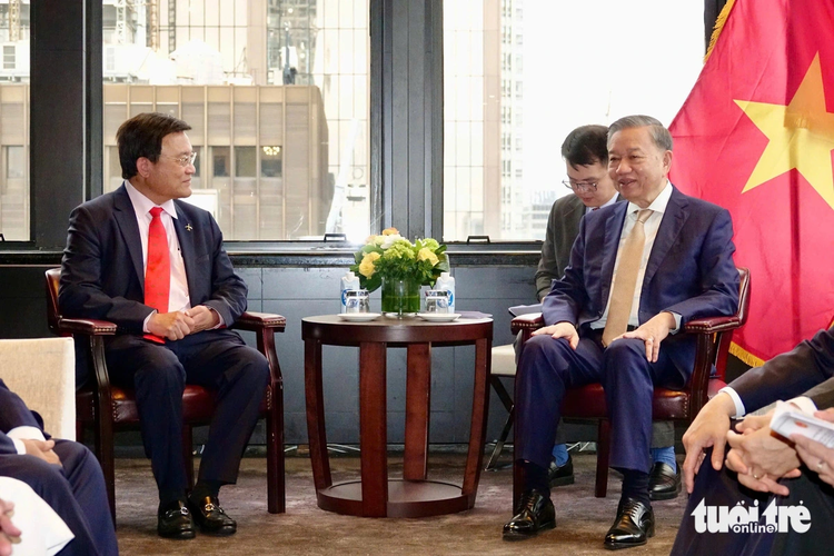 Vietnam’s Party chief, State President To Lam meets leaders of Apple, Meta, Supermicro in US
