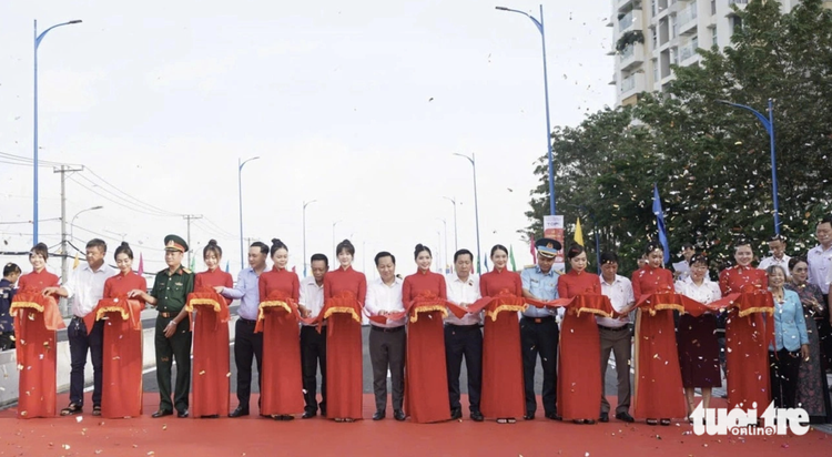 Highly-anticipated bridge opens in Ho Chi Minh City’s Thu Duc