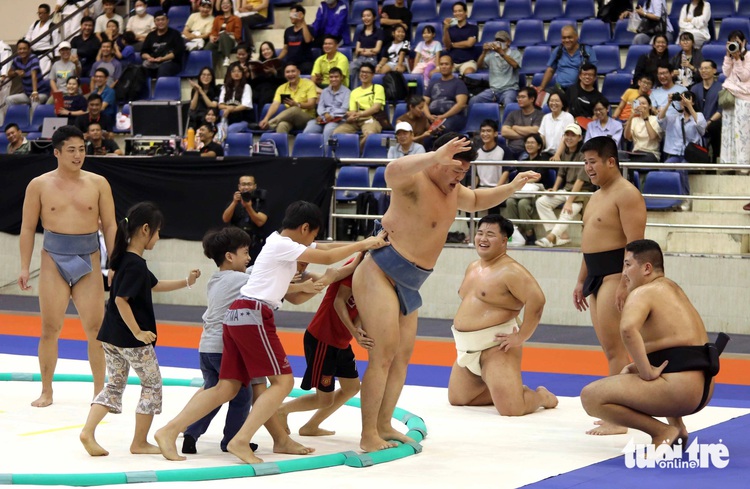 Breakfast @ Tuoi Tre News — November 11