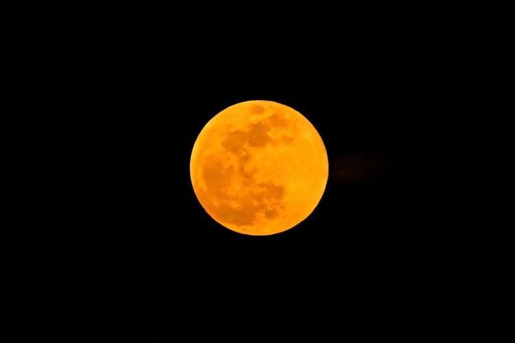 NASA delays crewed lunar landing to 2027