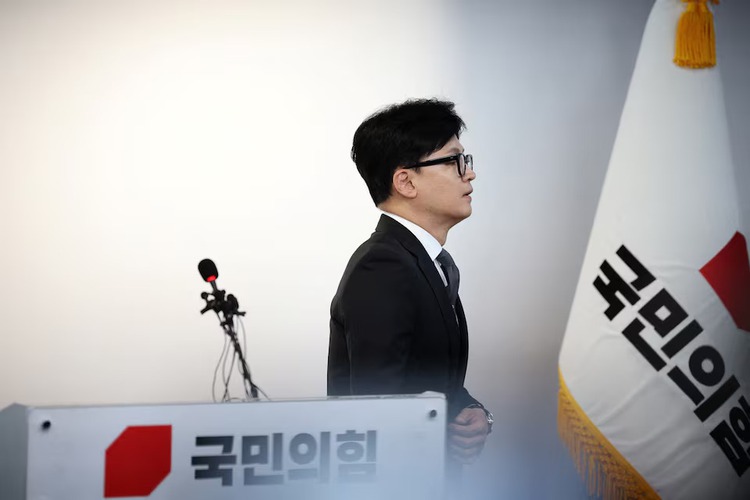 South Korea's Yoon must be suspended as soon as possible, ruling party leader says