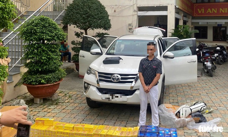 Chinese man caught transporting smuggled cigarettes after 10km chase in Ho Chi Minh City