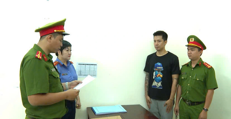 Ex-Vietnamese international arrested for assaulting referee in amateur football tournament