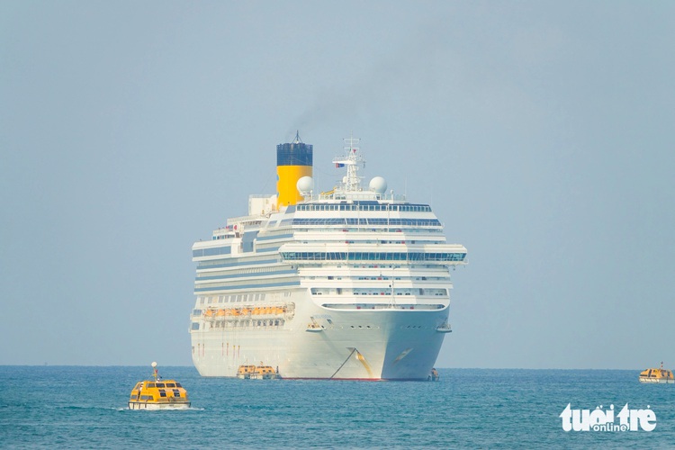 5-star cruise brings 3,500 int’l tourists to Phu Quoc Island