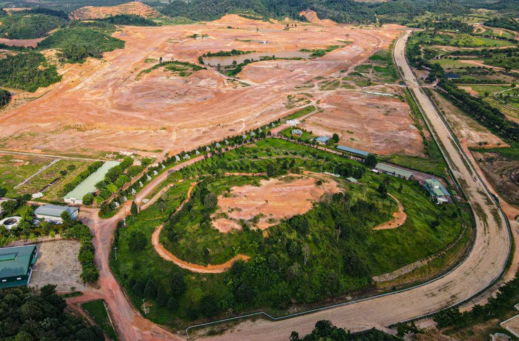 Vietnam approves horse, greyhound racing complex with betting in Lam Dong