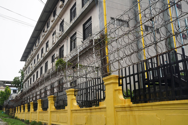 Thailand mulls wall at Cambodia border as scam centre crackdown widens