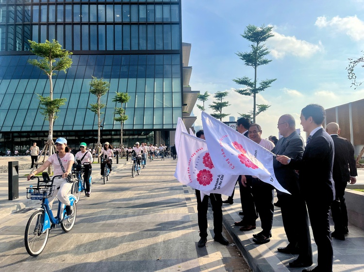 10th Japan Vietnam Festival kicks off with cycling event in Ho Chi Minh City