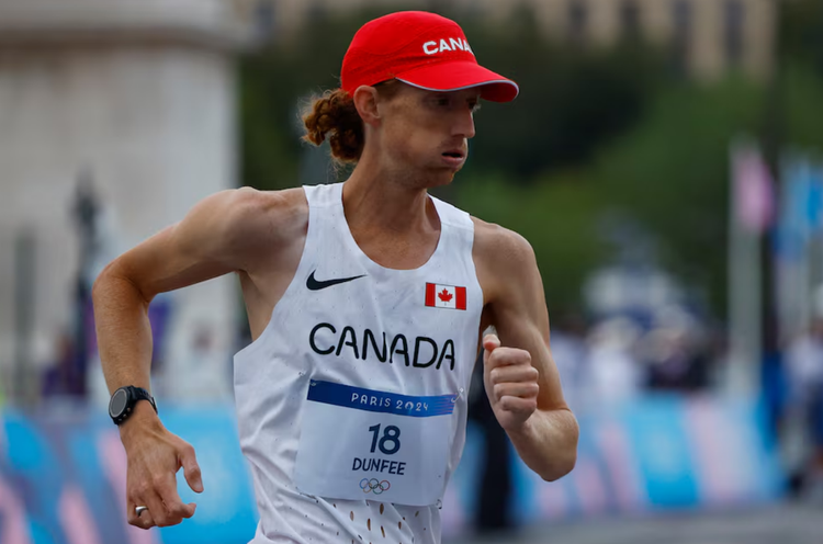 Canada's Dunfee breaks 35km race walk world record