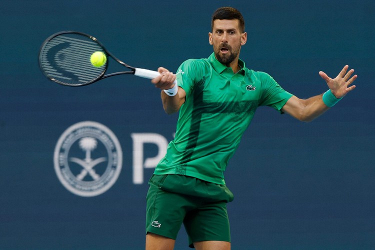 Djokovic reaches Miami Open semis, Sabalenka into final