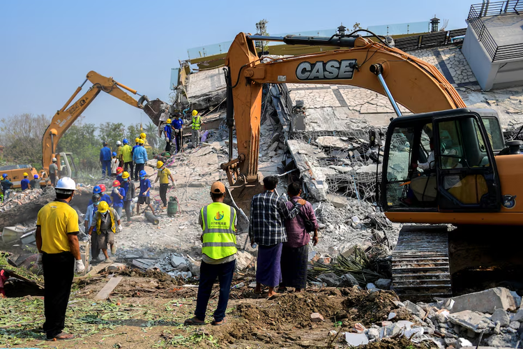 Woman rescued from Myanmar earthquake rubble as searchers race to find more survivors
