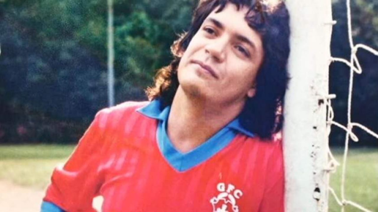 Carlos Kaiser được coi là một trong những cầu thủ xuất chúng nhất thế giới ở khoản lừa bịp. Ảnh: Guardian.