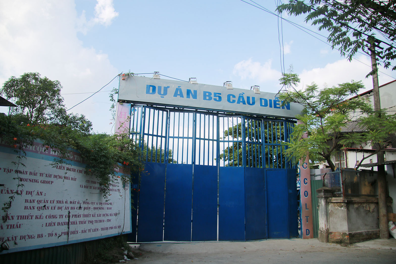 The B5 Cau Dien project remains incomplete in Bac Tu Liem District, Hanoi. Photo: Tuoi Tre