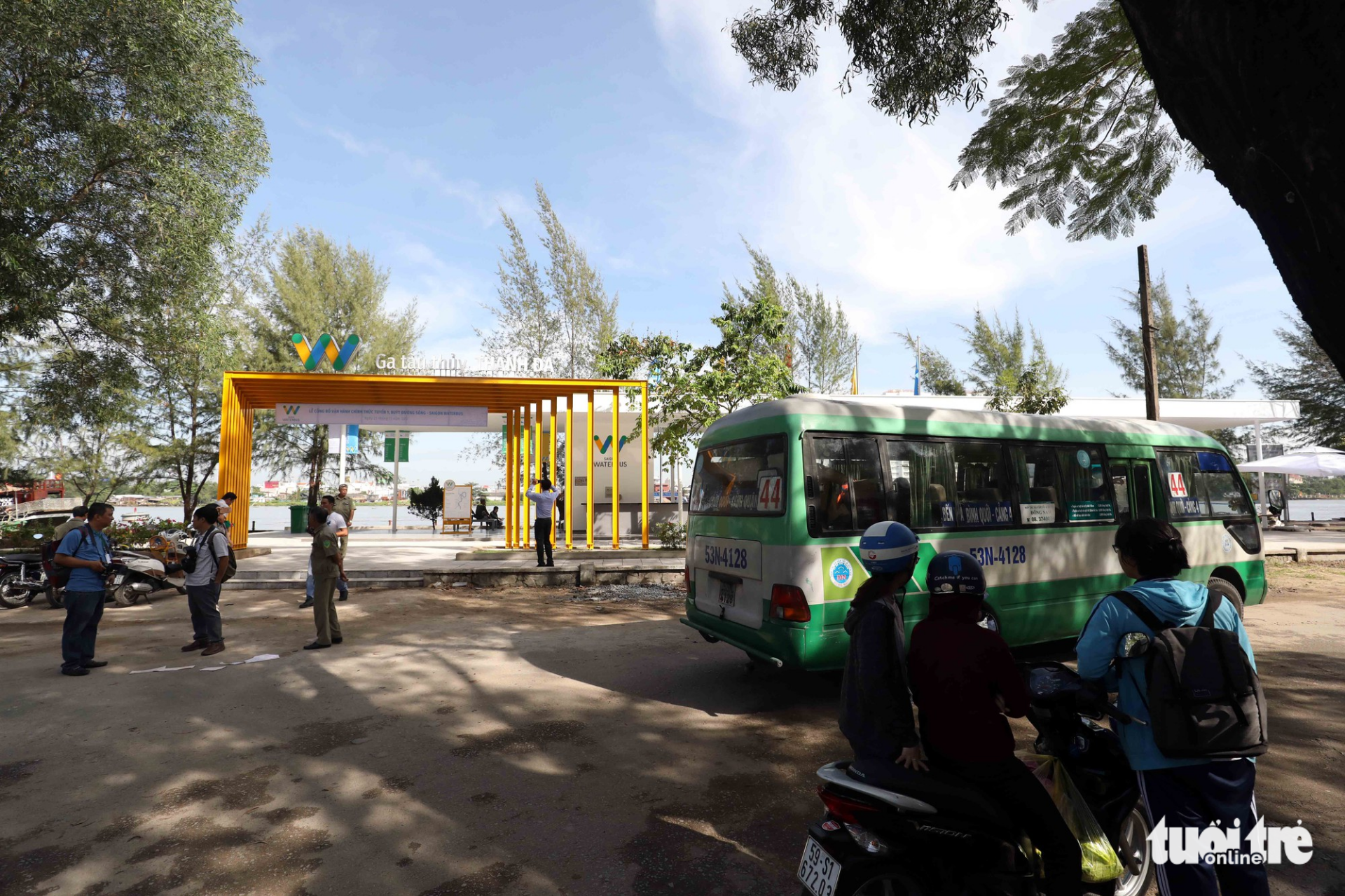 Thanh Da Station in Binh Thanh District.
The Thanh Da stop is connected with a local bus route.