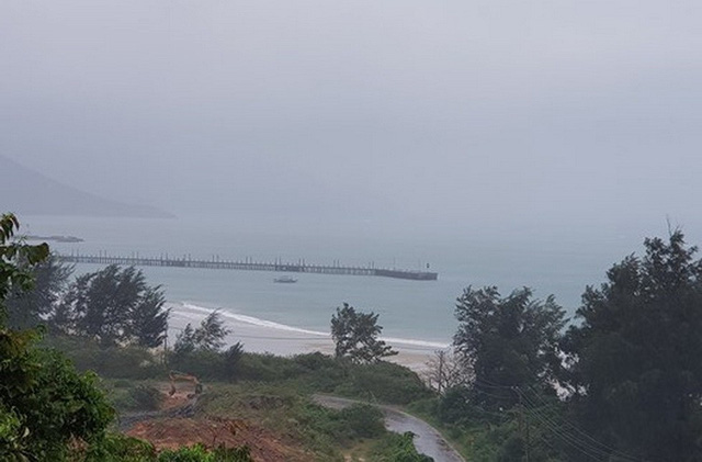 Rain started falling on Con Dao Islands off the southern province of Ba Ria-Vung Tau at 11:00 am on December 25, 2017. Photo: Tuoi Tre