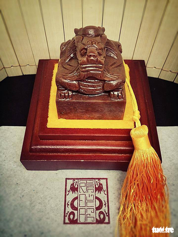 A seal in the shape of a holy beast. Photo: Tuoi Tre
