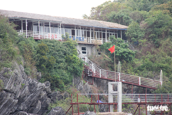 A karaoke bar sits on an island of Cat Ba National Park, of Hai Phong City, Vietnam. Video: Tuoi Tre