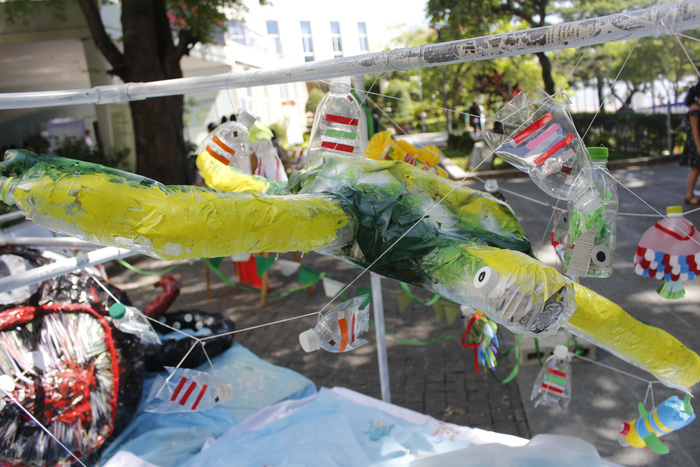 A plastic turtle is seen at the ‘Plastic Monster’ exhibition in Da Nang, Vietnam, June 30 and July 1, 2018. Photo: Tuoi Tre