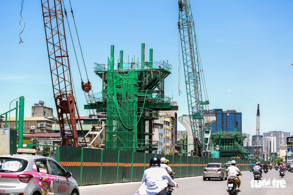 All activities are ceased at a construction site due to the heat.