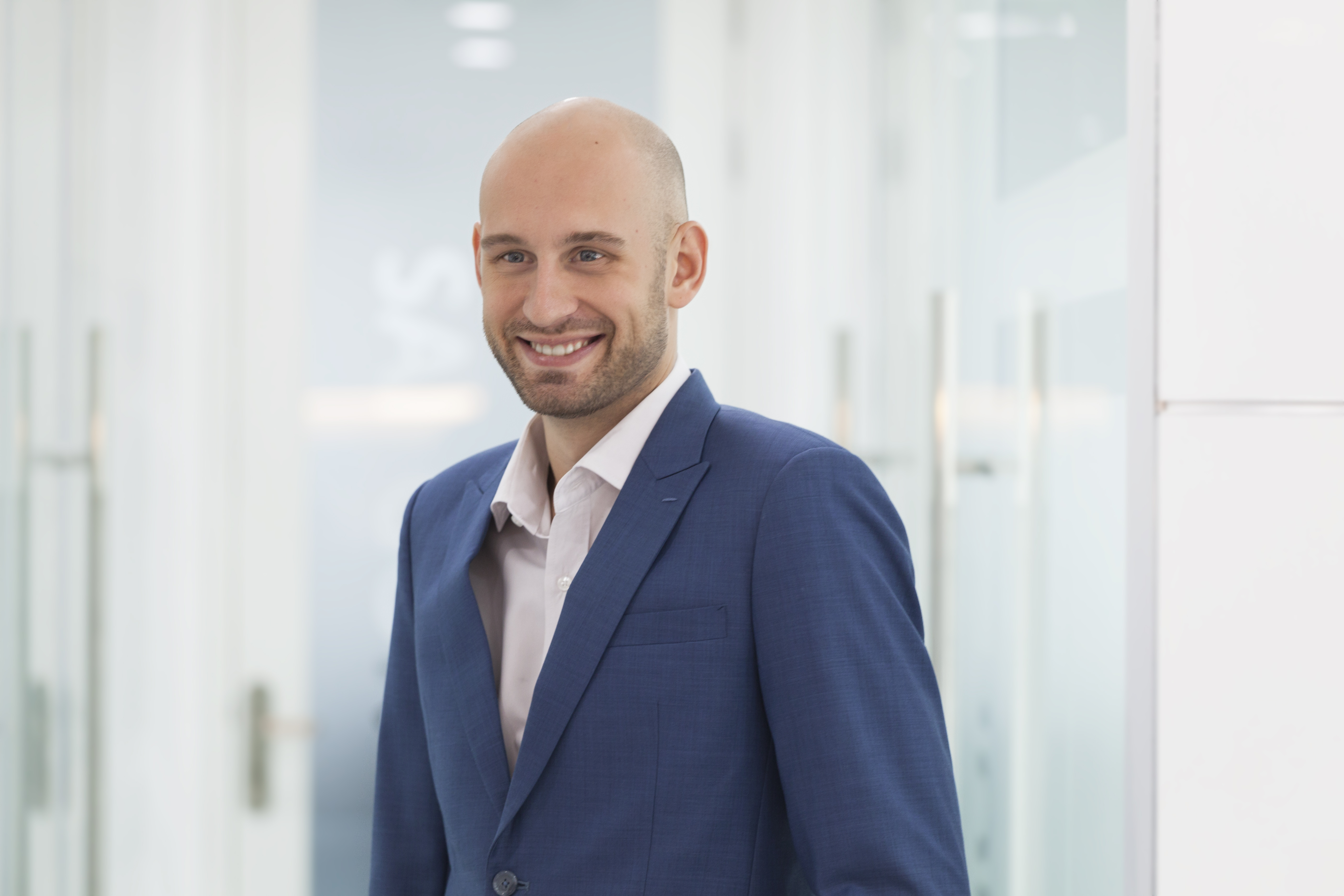 Andrew Humphreys, Associate Director of Supply Chain & Engineering, Sales & Marketing Industrial of Robert Walters