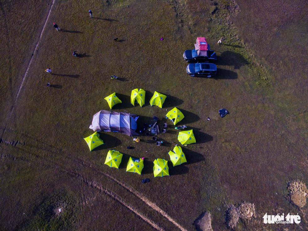 Camping in the pink hill. Photo: Trinh Ha