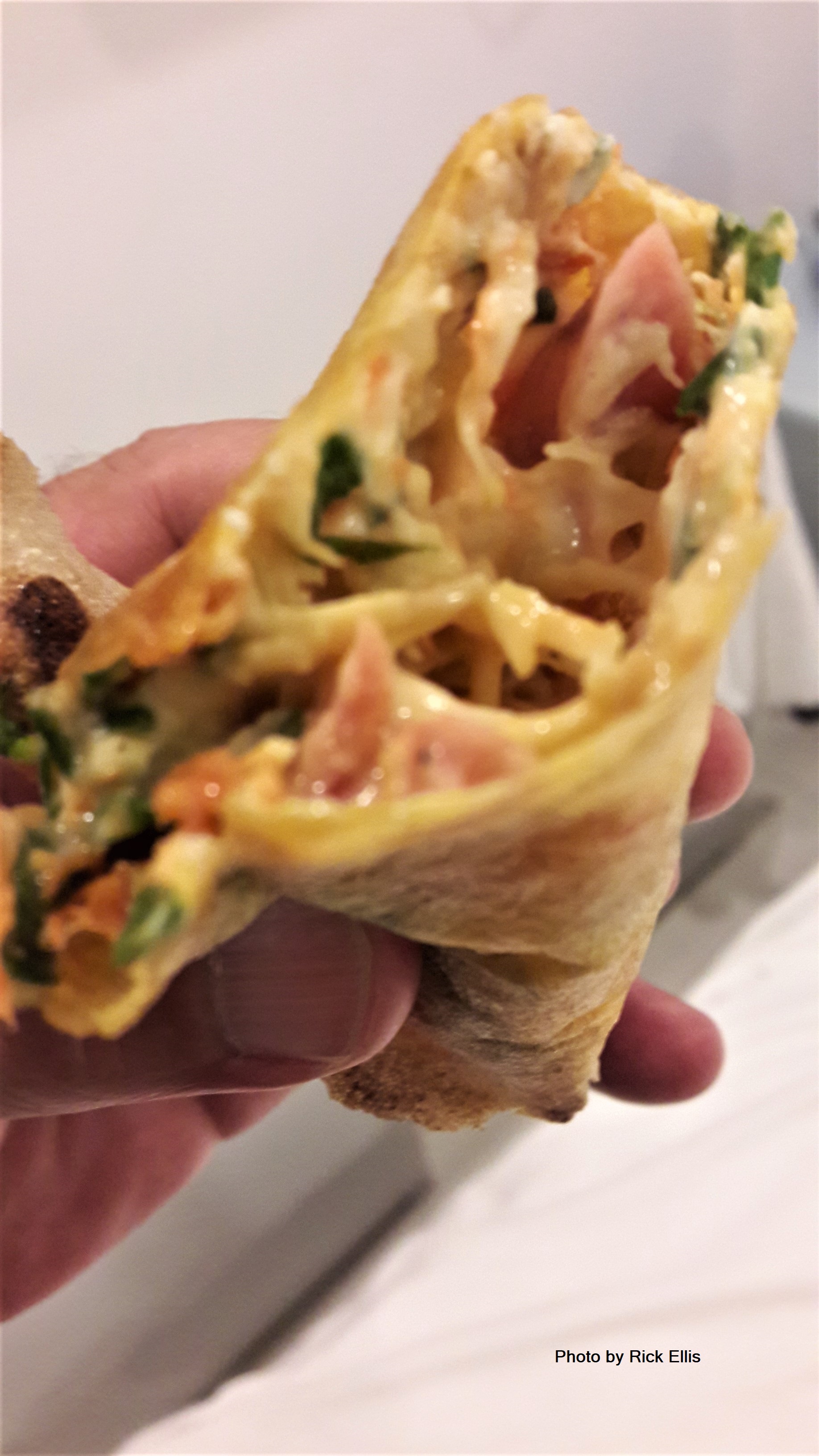 Wrapped banh trang nuong