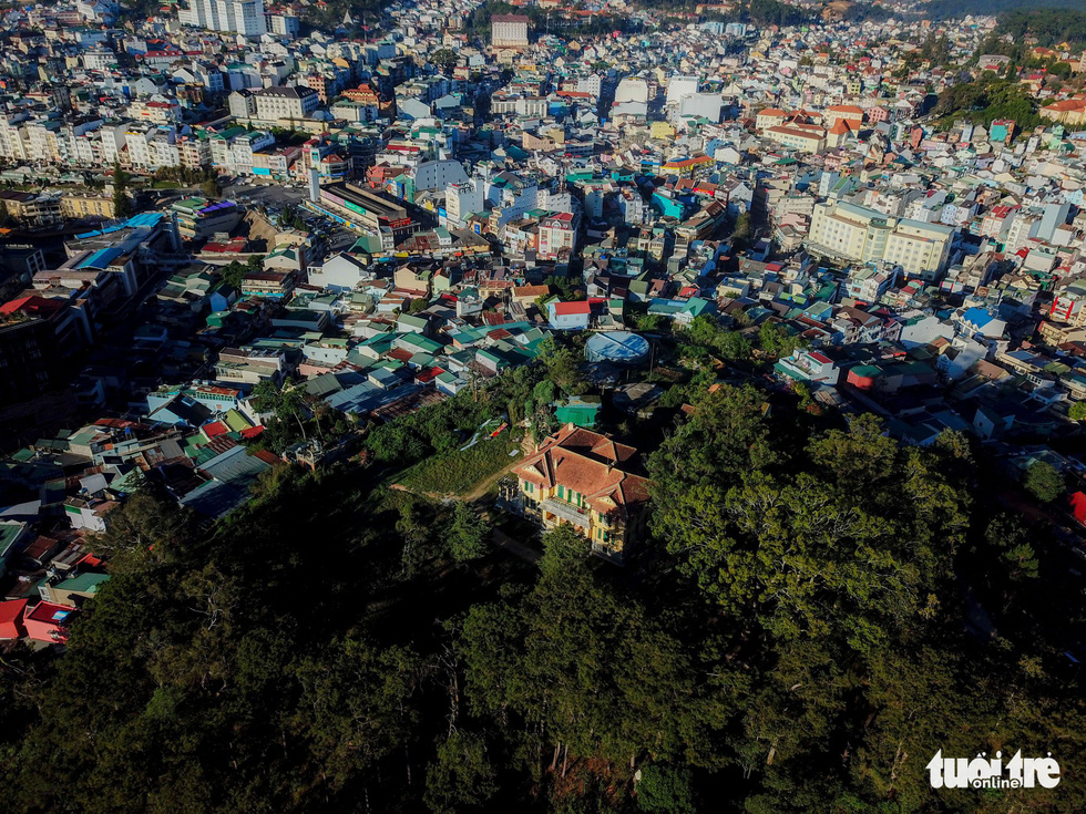The ‘Dinh Tinh Truong’ provincial governor’s palace sits among a patch of woods on top of a hill in the center of Da Lat, Vietnam. Photo: Mai Vinh / Tuoi Tre