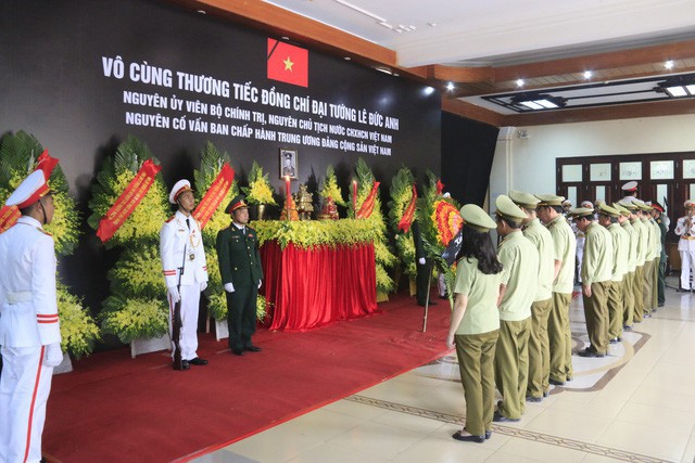 The funeral in the north-central province of Thua Thien-Hue