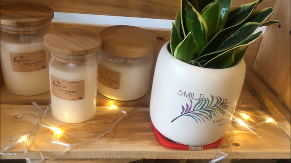 Nguyen Le Quynh Nhu’s handmade candles. Photo: Tuoi Tre