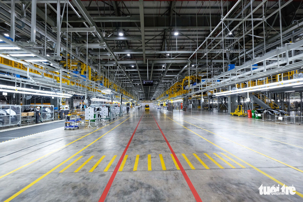 The factory is equipped with advanced machinery imported from Europe. Photo: Nam Tran / Tuoi Tre
Inside the Vinfast plant. Photo: Nam Tran / Tuoi Tre