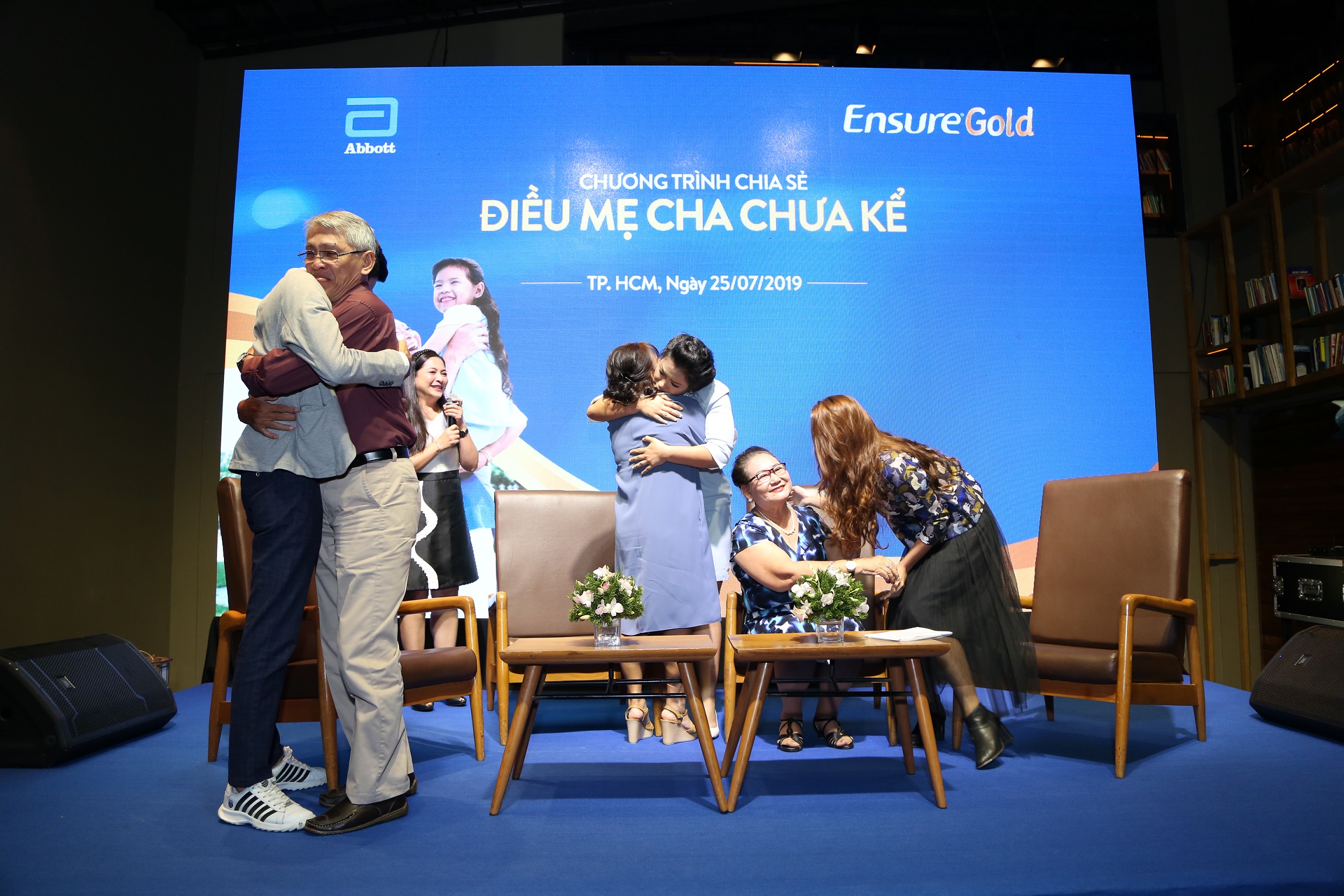 Unexpected moments when adult children turned up to meet their parents.