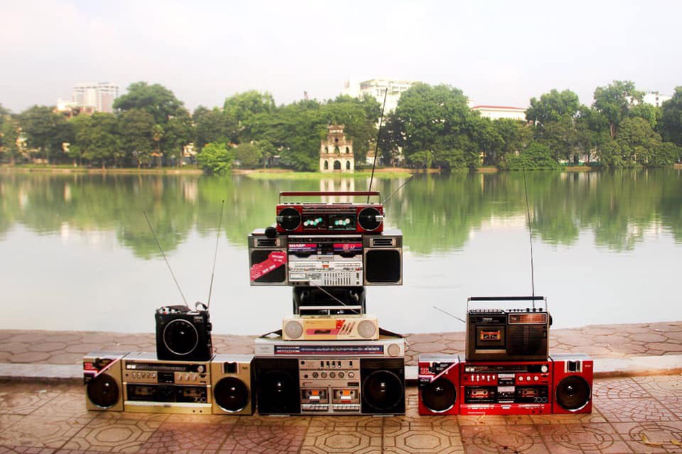 Antique radios are displayed along the side of Hoan Kiem Lake in Hanoi to attract passers-by. Photo: Supplied