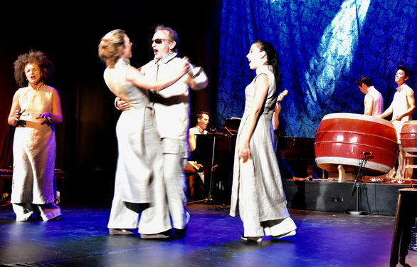 A scene from Kim Van Kieu performance in Paris in June 2017. Photo: Institut Français de Hanoï