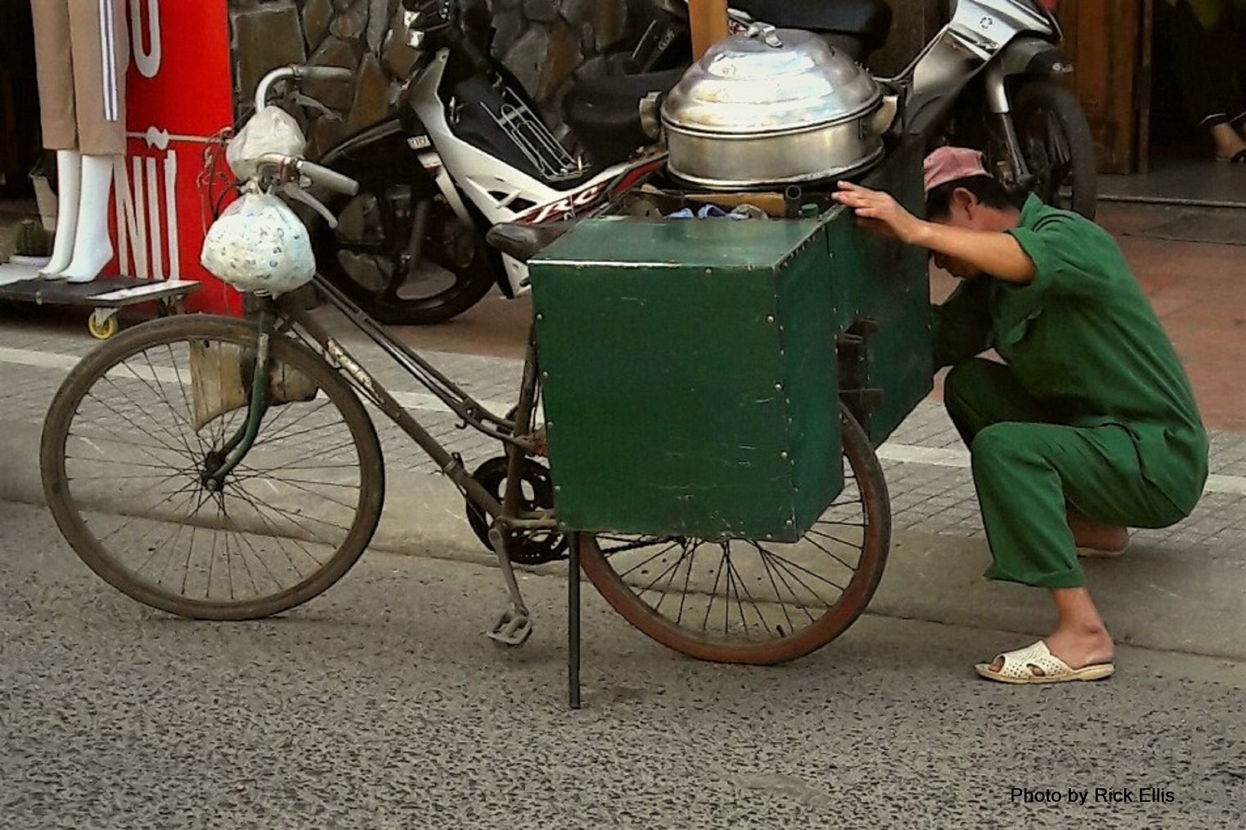  Bánh bao man tuning up his rig