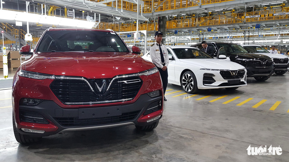 VinFast cars are delivered to customers at its factory in Cat Hai District, Hai Phong, northern Vietnam, July 28, 2019. Photo: Tien Thang / Tuoi Tre