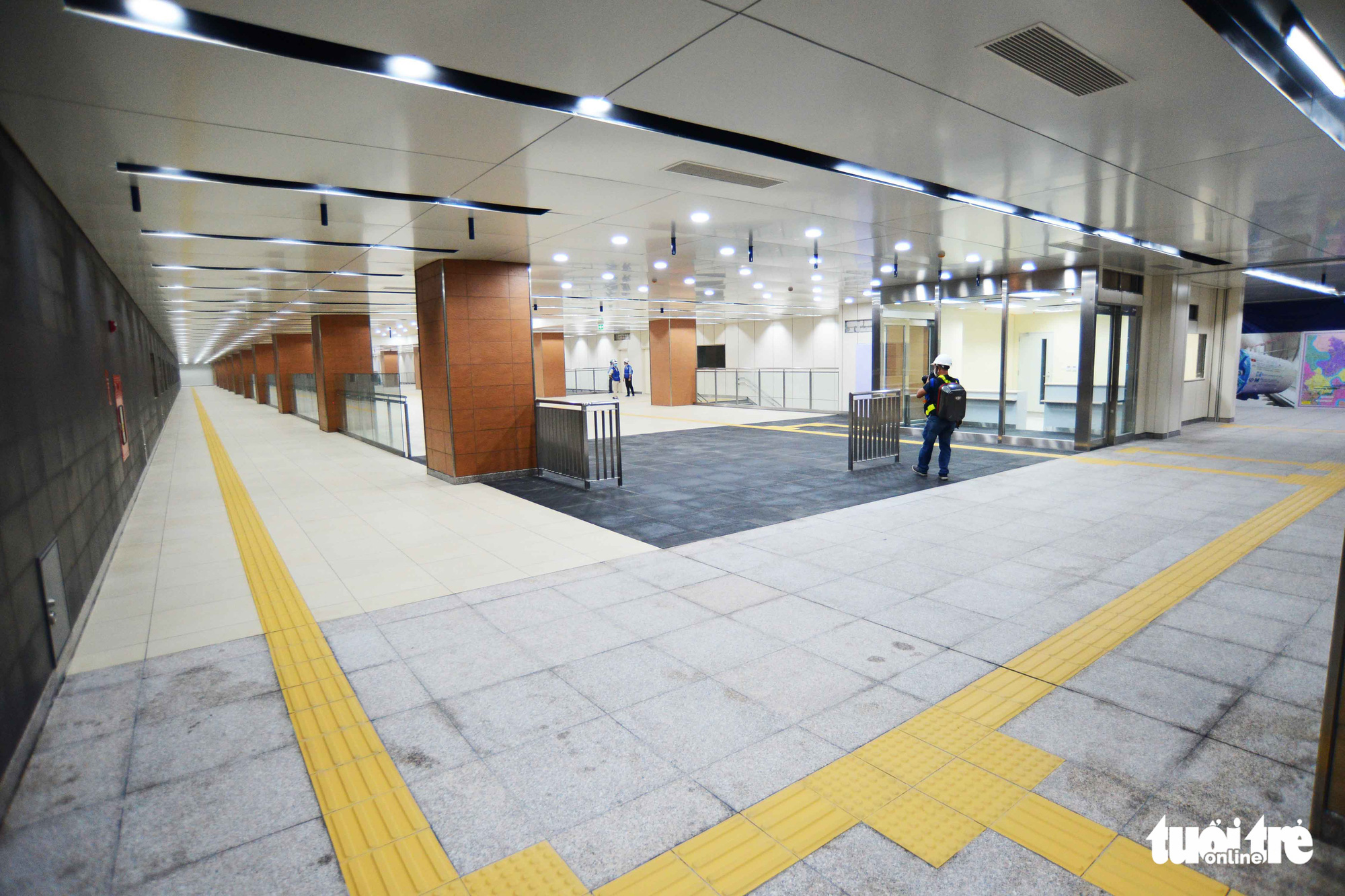A view inside floor B1 of the Municipal Theater Terminal of Ho Chi Minh City’s metro line No. 1 project in District 1. Photo: Quang Dinh / Tuoi Tre