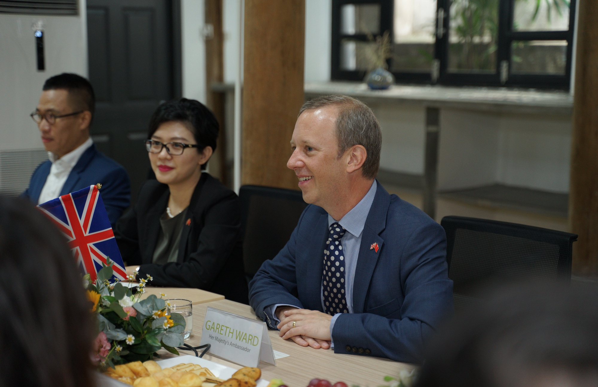 UK Ambassador to Vietnam Gareth Ward visits Shire Oak International in Ho Chi Minh City, June 24, 2020. Photo: Shire Oak International