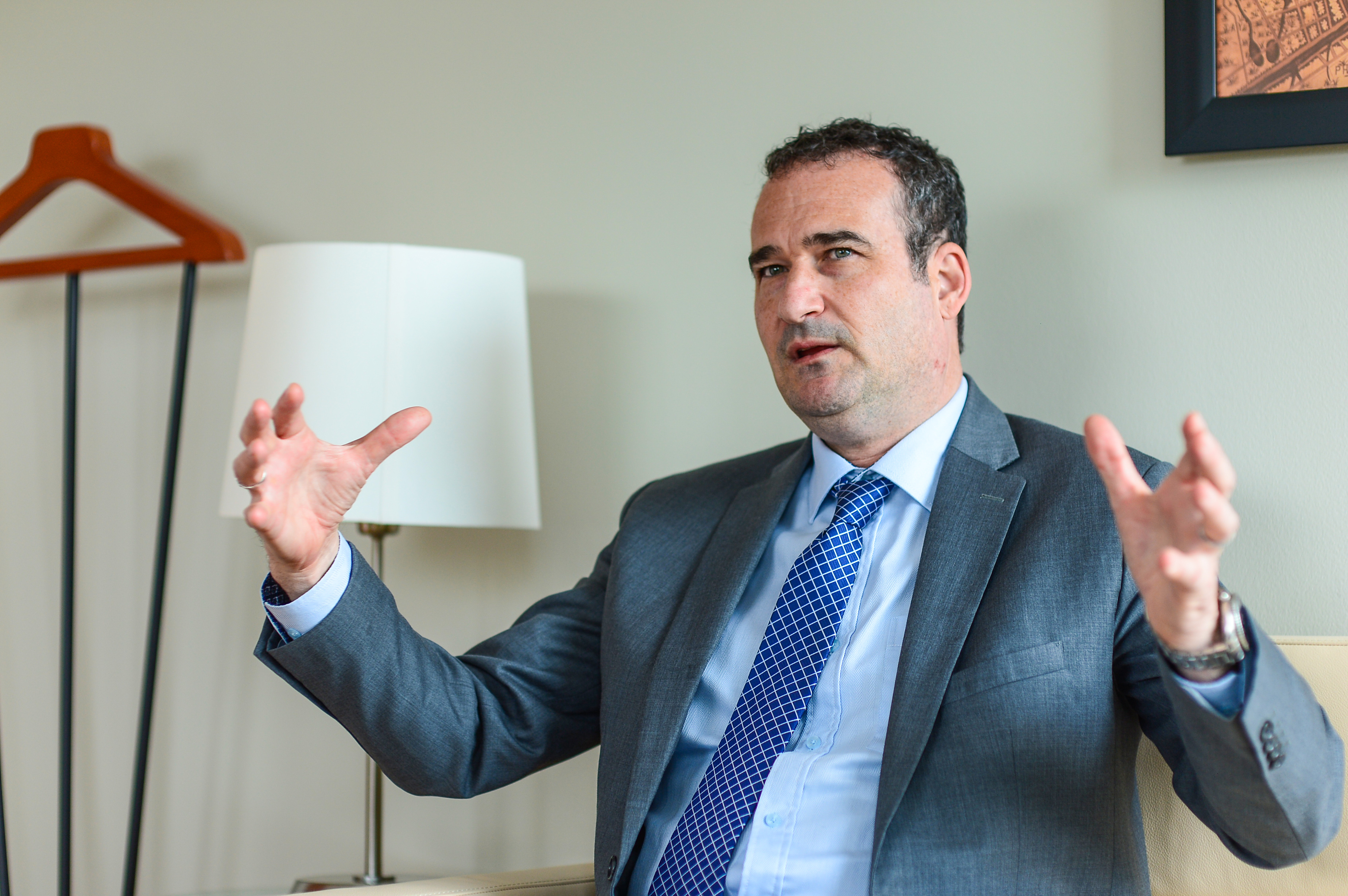 Outgoing Canadian Consul General Kyle Nunas speaks to  correspondents at an interview with Tuoi Tre News in Ho Chi Minh City on July 29, 2020. Photo: Quang Dinh/ Tuoi Tre