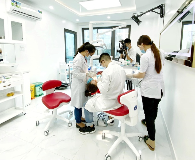 Modern equipment in a sterile environment is essential for successful dental treatment.