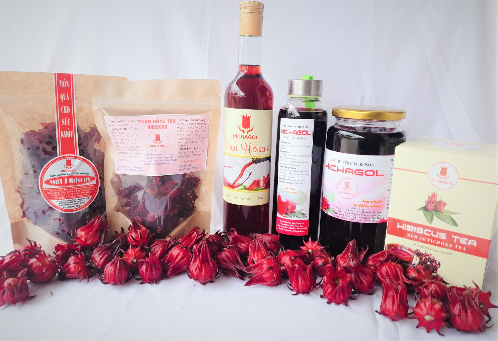 A variety of products made from red artichoke flowers at the facility run by Nguyen Thi Thu Hien in Phong An Commune in Phong Dien District, located in Thua Thien-Hue Province in north-central Vietnam. Photo: Duc Tai / Tuoi Tre