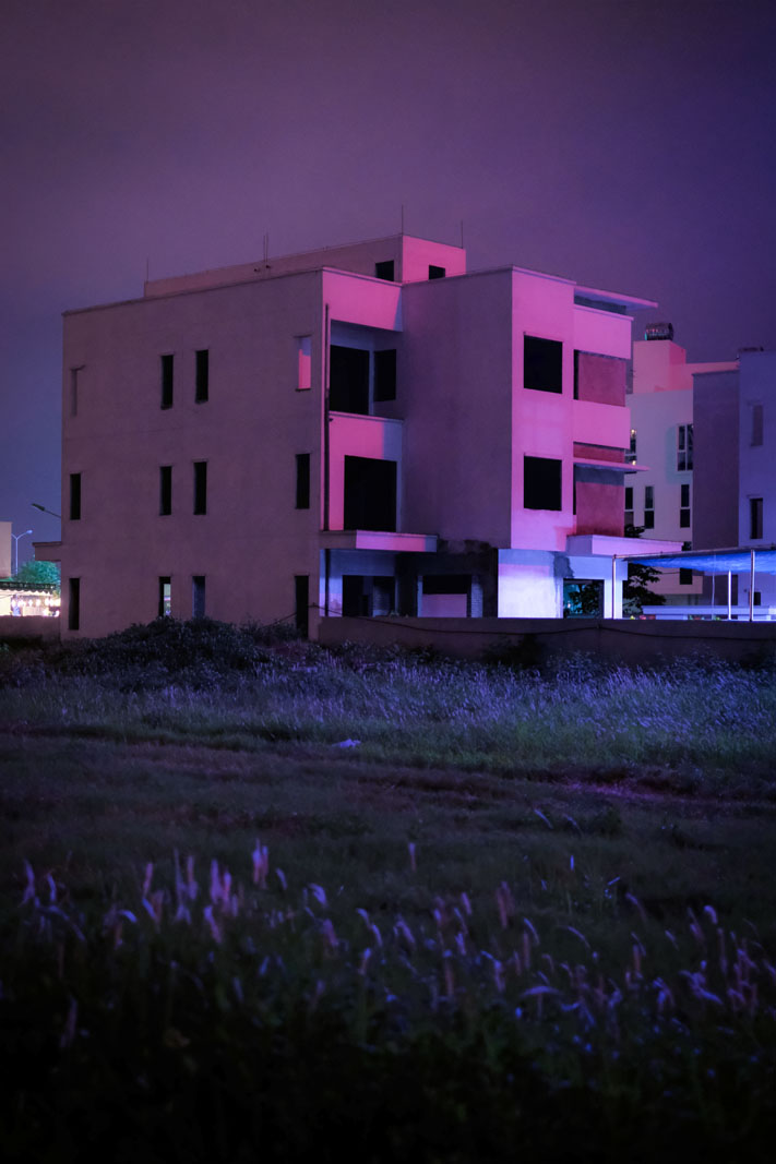 A Wouter Vanhees’ shot from his debut photobook ‘Hà Nội, Wednesday, 10:43 p.m’