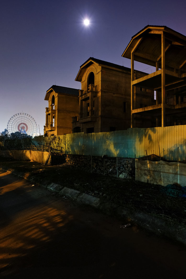 A Wouter Vanhees’ shot from his debut photobook ‘Hà Nội, Wednesday, 10:43 p.m’