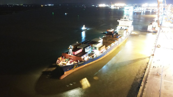 The sea vessel carrying the trains for Hanoi Metro Line 3 is seen arriving at Nam Hai Dinh Vu Port of Hai Phong City in this photo supplied by Hanoi Metropolitan Railway Management Board (MRB)