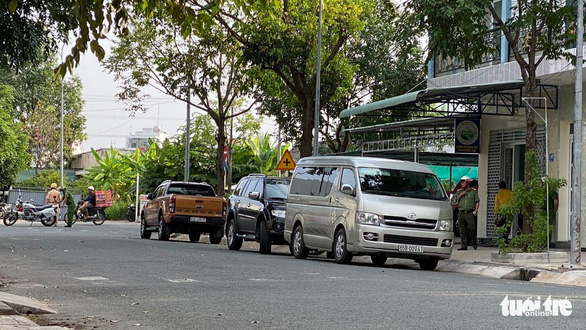 Police officers guard the scene near Truong Chau Huu Danh's house in Long An Province, southern Vietnam, which was searched on December 17, 2020. Photo: An Long / Tuoi Tre