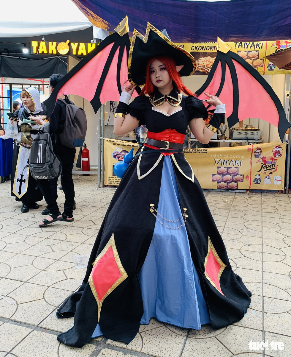 A participant dons a cosplay costume at the cosplay contest Super Hero The Champion Season 1 in District 5, Ho Chi Minh City, December 27, 2020. Photo: Phuong Nam / Tuoi Tre
