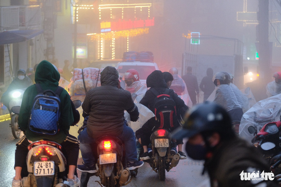 Tourists visit Sa Pa Town on motorbikes, Lao Cai Province, Vietnam, December 31, 2020. Photo: Nam Tran / Tuoi Tre