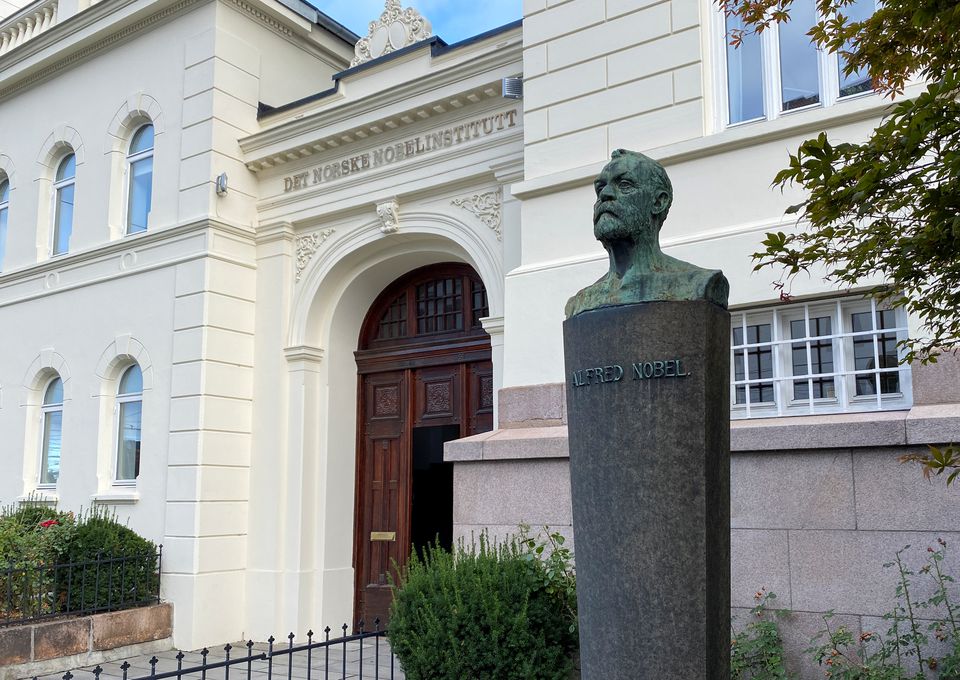 An outside view of the Norwegian Nobel Institute with a bust of Alfred Nobel, in central Oslo, Norway September 14, 2021. Photo: Reuters