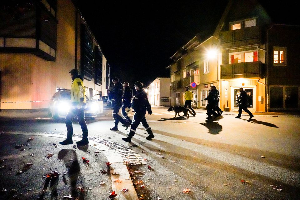 Police officers investigate after several people were killed and others were injured by a man using a bow and arrows to carry out attacks, in Kongsberg, Norway, October 13, 2021. Photo: Hakon Mosvold/NTB/via Reuters