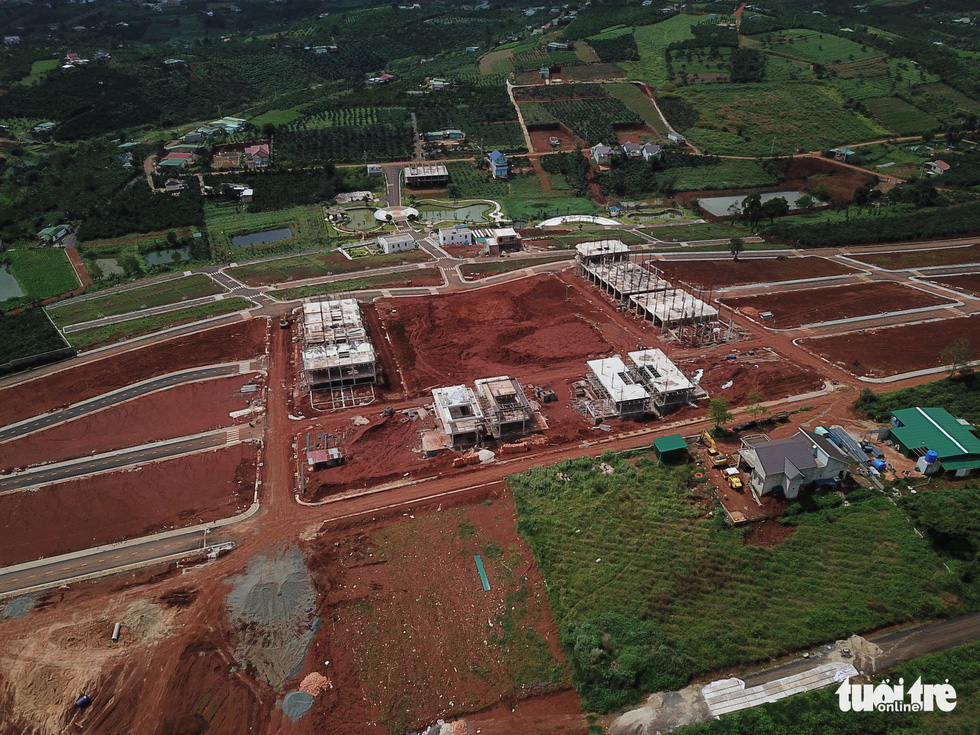 The image shows the illegal Sun Valley Project in Bao Lam District, developed by Khai Hung Real Estate Company, with its infrastructure and some construction works having been completed after nine months of development. Photo: Gia Thinh / Tuoi