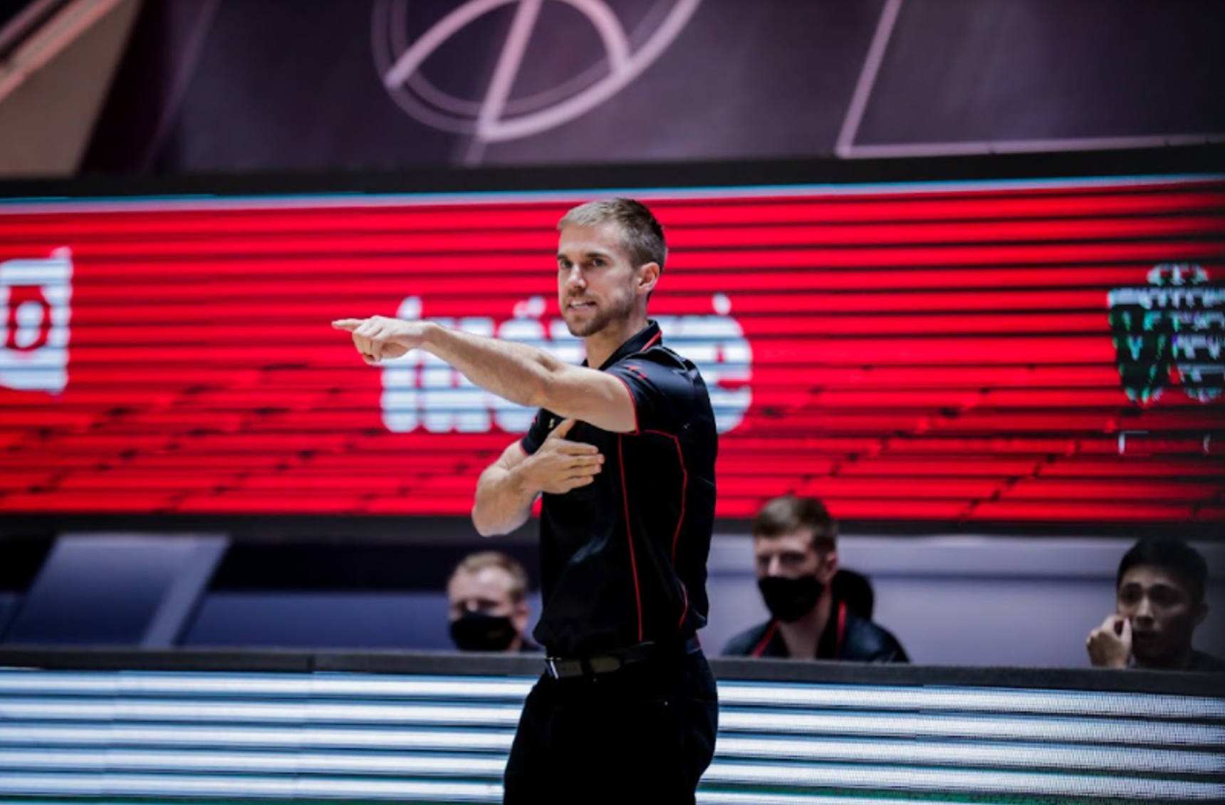 Coach Matt Van Pelt of Saigon Heat. Photo: VBA
